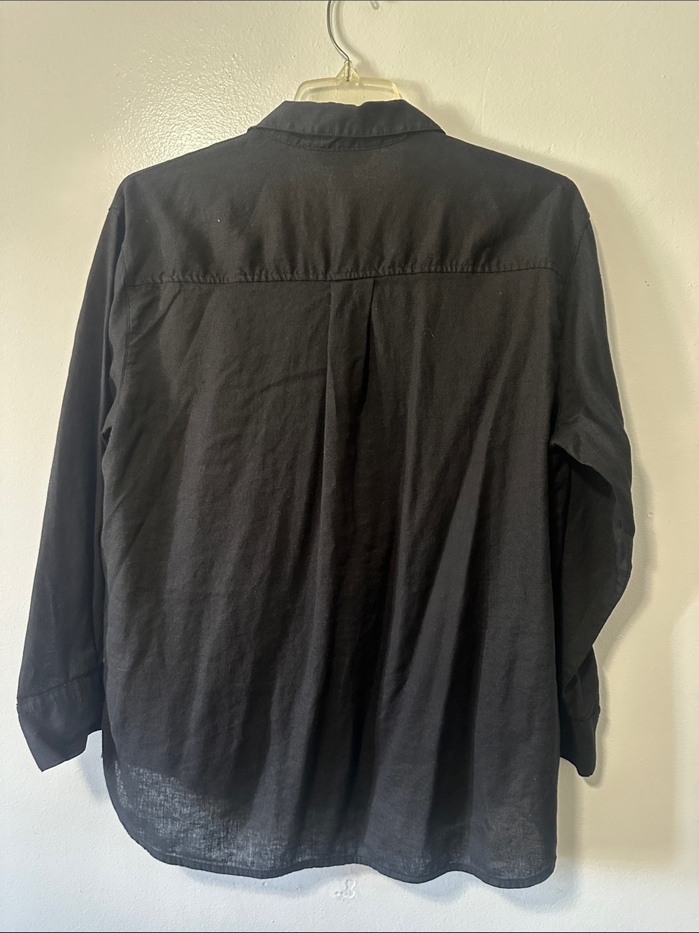Old Navy boyfriend Button Down Shirt - Picture 4 of 8